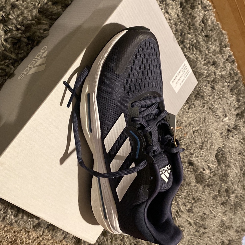 Brand new Adidas shoes - Picture 3 of 6